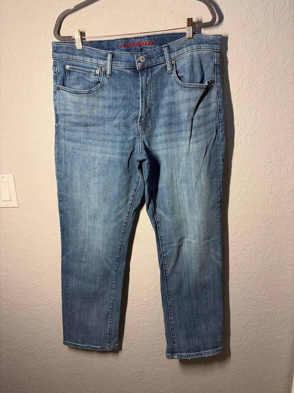 Lucky Brand Men's 223 Straight Jeans Sz W36 L30 Casual GUC